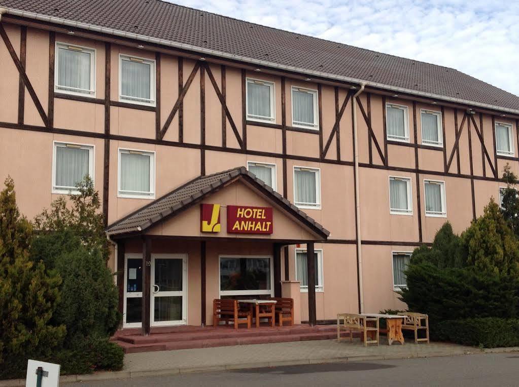 Hotel Anhalt ブレーナ エクステリア 写真