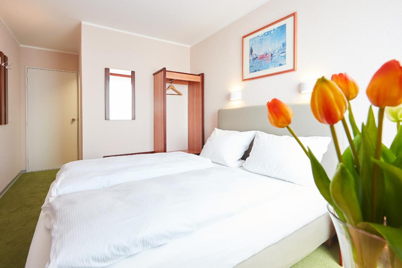 Hotel Anhalt ブレーナ エクステリア 写真